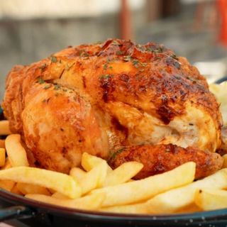 Pollo Asado Con Salsa (1.4 Kg.)