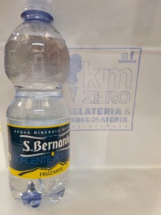 Acqua frizzante 50 cl