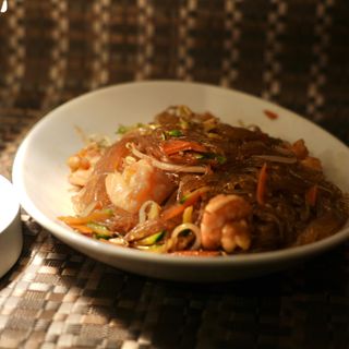 Spaghetti di soia con gamberi