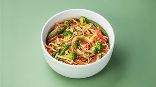 Локшина удон з овочами