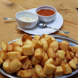Patatas Bravas (Ración)