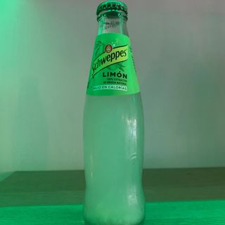 Schweppes limón 200 ml.