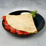 Slana palačinka sa kulenom, kačkavaljem i prilozima