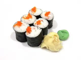 Maki tobiko y queso philadelphia (8 pza.)