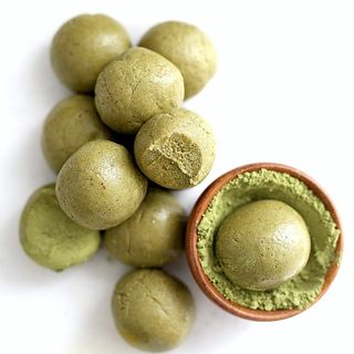 Matcha protein ball