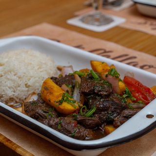 Lomo Saltado