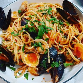 Spaghete cu fructe de mare