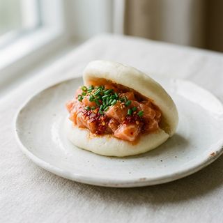 Bao spicy salmone
