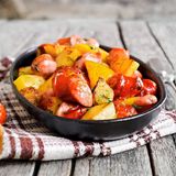 Наденица с картофи