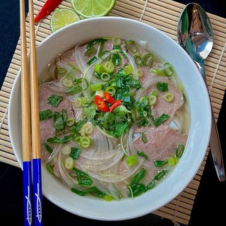 Vietnamese Phở Camarão