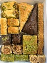 Голяма кутия микс орех и шамфъстък (1100г)