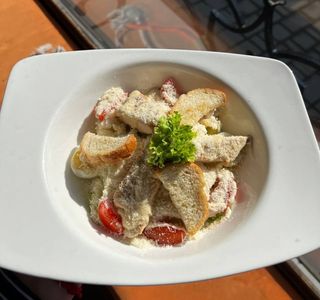 Салат Цезар (250г)