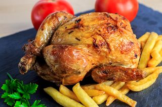 Pollo Entero Con Patatas