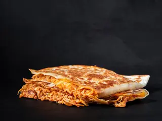 Quesadilla con proteina de tu eleccion 
