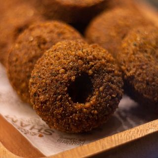 Falafel (Ración 5 Uds.) Con Salsa Tahini