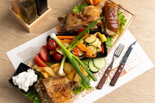 Gurmanska plata pečenje za 2 osobe