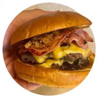 Burguer Smoky + Bebida a elegir