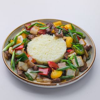 Мясо по-тайски с рисом