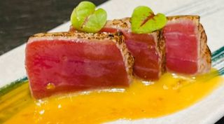 104 Tuna tataki 4 pezzi