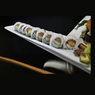 60/ Uramaki sake avocado 8 pezzi