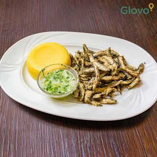 Hamsie prajita cu mujdei si mamaliguta