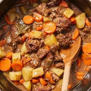 Beef casserole with potatoes