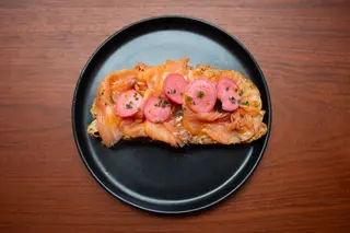 TOSTADA DE SALMON