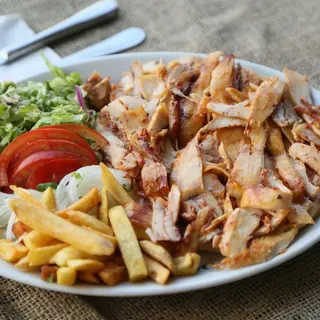 Patatas Con Carne Mixta