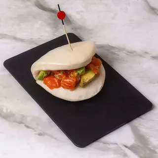Pan Bao De Salmón
