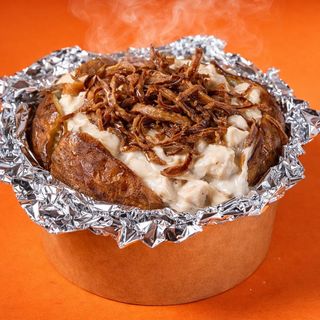 ქათმის ფრიკასე ნაღების სოუსში