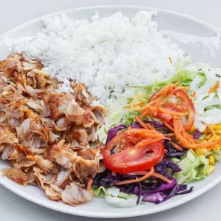 Shawarma Con Ensalada Y Arroz