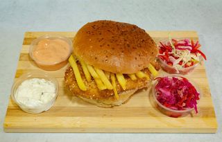 Pohovano pileće meso obrok