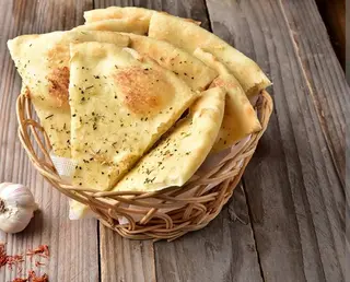 Focaccia Mozzarella/ Parmezan Ø32cm