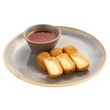 Сир камамбер в панировці з соусом Світ Чилі