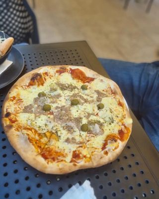 Pizza Tonno