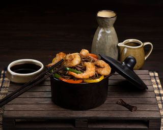 Սոբա մանրածովախեցգետնով