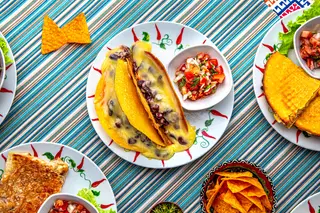 Tacos cu carne de vită, fasole și cașcaval