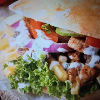 Kebab Con Patatas dentro Y Ternera O Pollo o mixto
