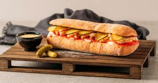 Чабата с пилешко и чоризо