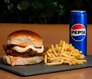 Meniu Chicken Jalapeno 280gr + 150gr + 250ml