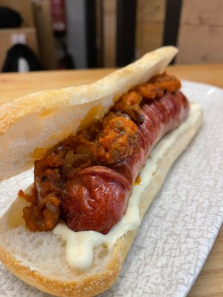 "LA XXL" bocadillo en pan de cristal.