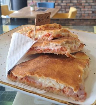 Pizza sendvič 350gr