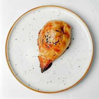 Самса тандырная с говядиной (150г)