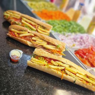 Sandwich thon, œuf et cacher