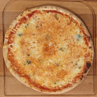 Pizza 4 Formaggi