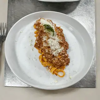 LA BOLOGNESE