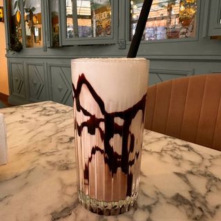 Վանիլային միլքշեյք