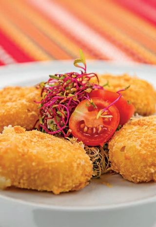 Żółty bułgarski ser w panierce Kaszkawał pane