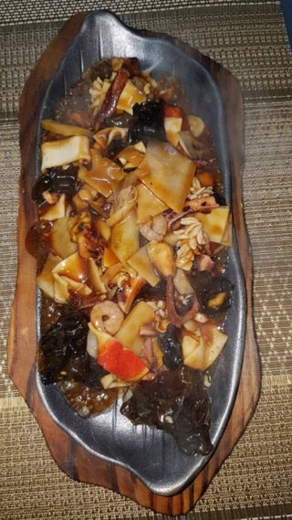 Fructe de mare pe plita