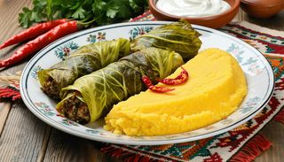 Sarmalute de post cu mamaliguta